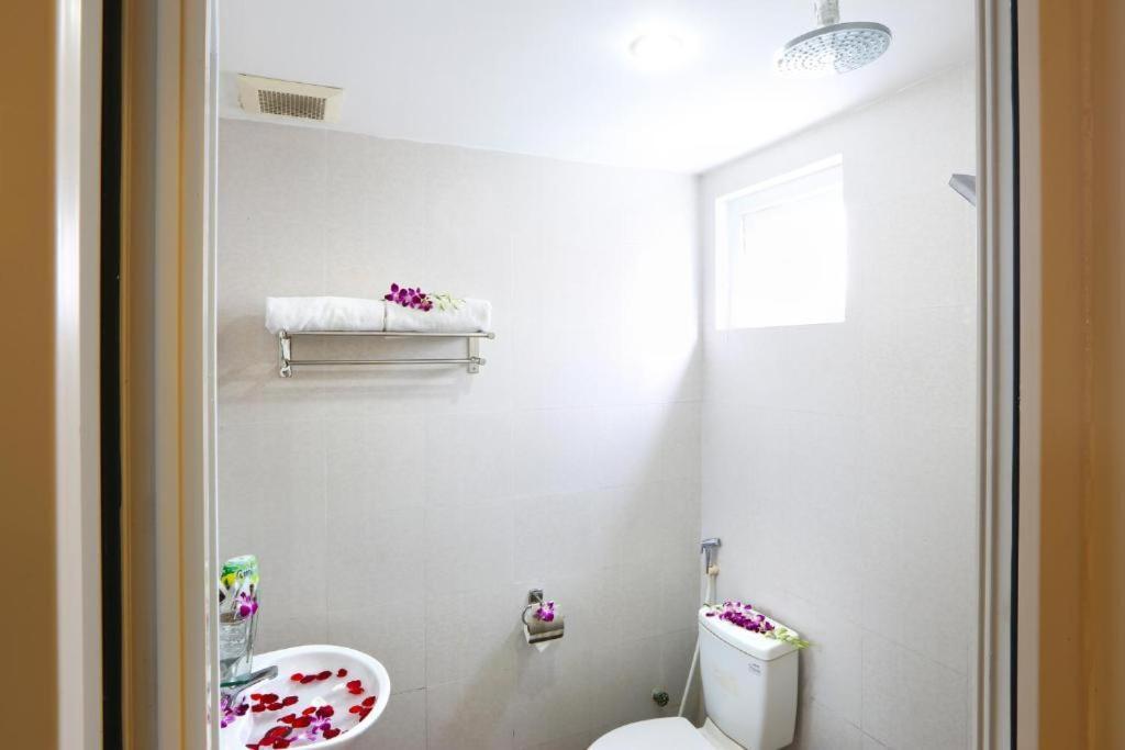 Hilary Hotel Da Nang Esterno foto